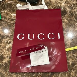 SHOPPING BAG BY GUUCI APPROXIMATELY 10x14 INCHES.